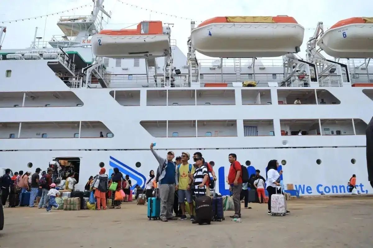 PT Pelayaran Nasional Indonesia (PELNI) Luncurkan Diskon Besar Tiket Kelas Ekonomi untuk Liburan Nataru 2025/26