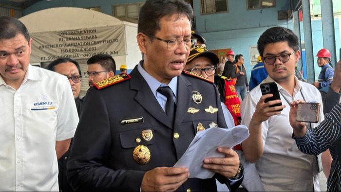 Ancaman Keras Purbaya: Pegawai Bea Cukai Bisa Dirumahkan Tanpa Gaji